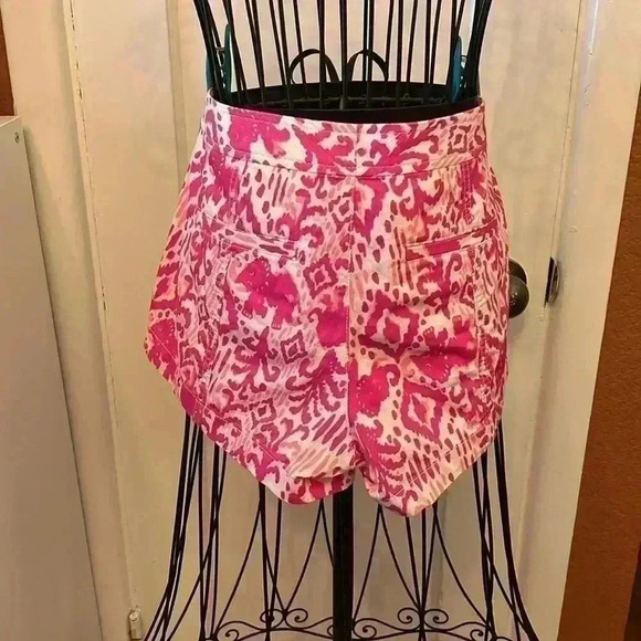 Lilly Pulitzer The Liana Short Magenta Tons of Fun-Sz 2 - Picture 5 of 6